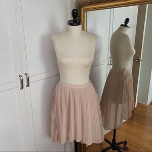 VINTAGE Pleated High Low Skirt